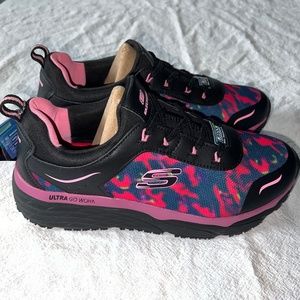 Skechers Work Slip Resistant Shoes Black & Pink Size 10 Womens NWT